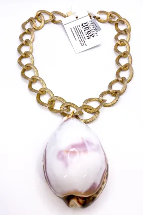 1960s Cowrie Shell 1960s Necklace | Made In The Deep South