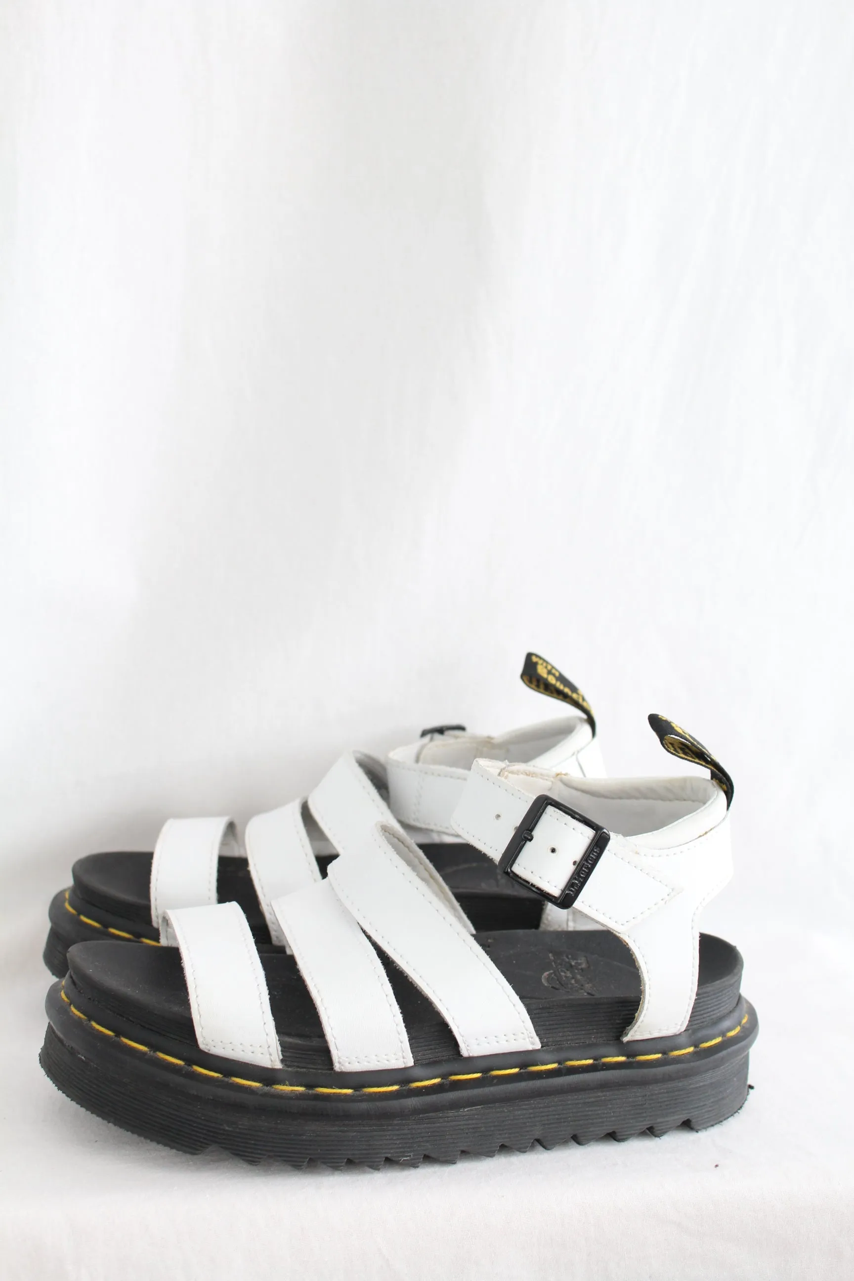 Dr Martens - Blaire Sandals