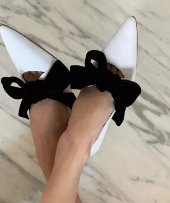 MANOLO BLAHNIK White Suede Serba 70 bow-detailed suede pumps EU 38 UK 5