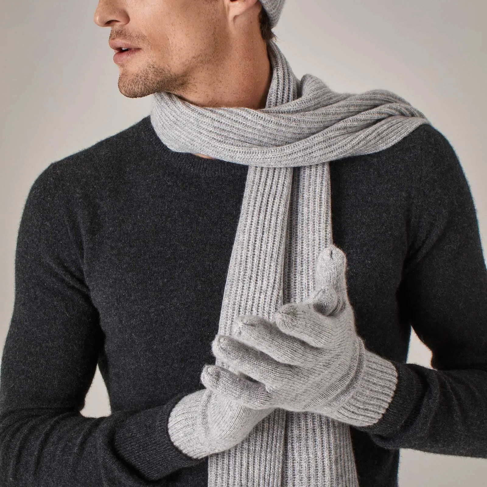 Signature Cashmere Gloves