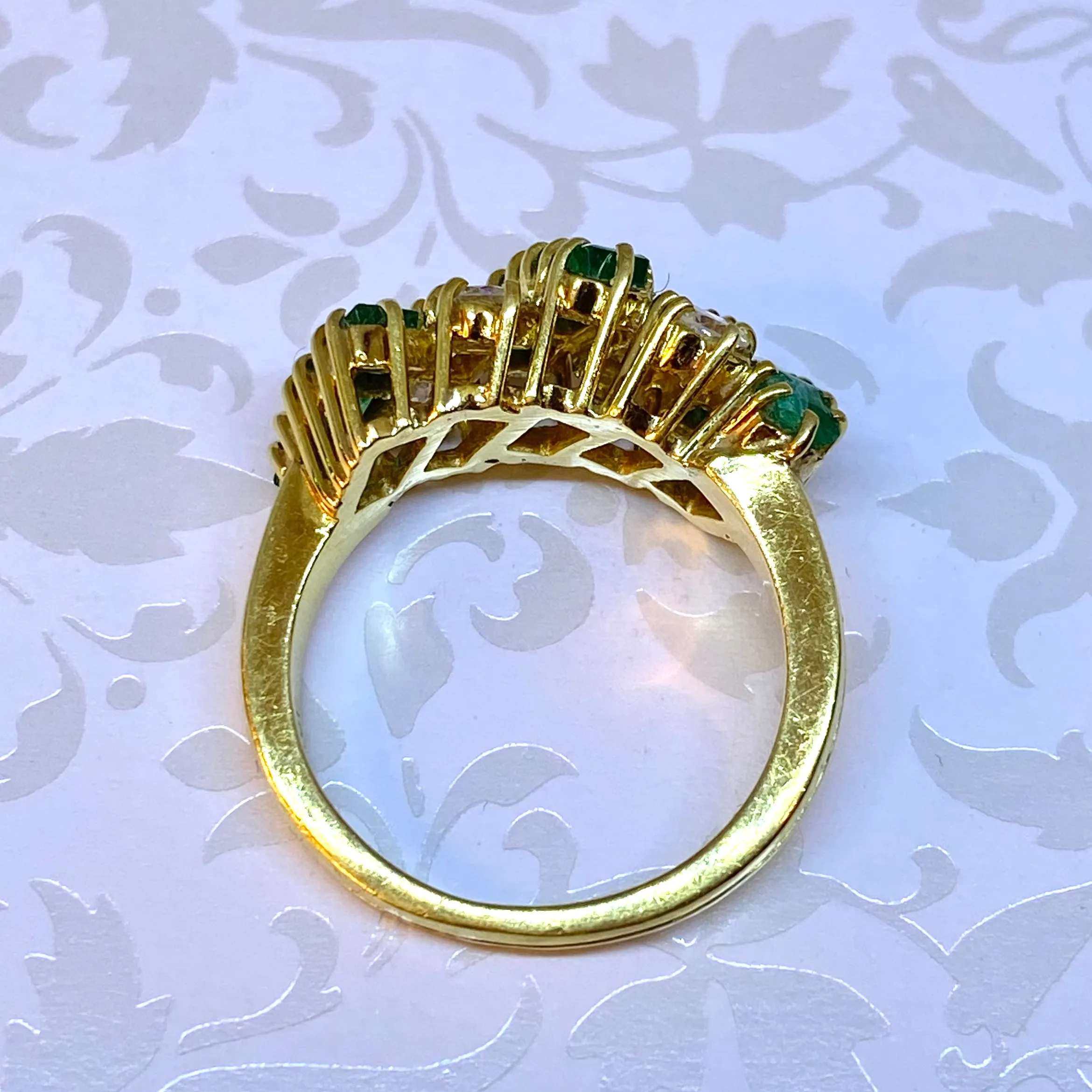 Vintage 18K Yellow Gold Emerald & Diamond Ring