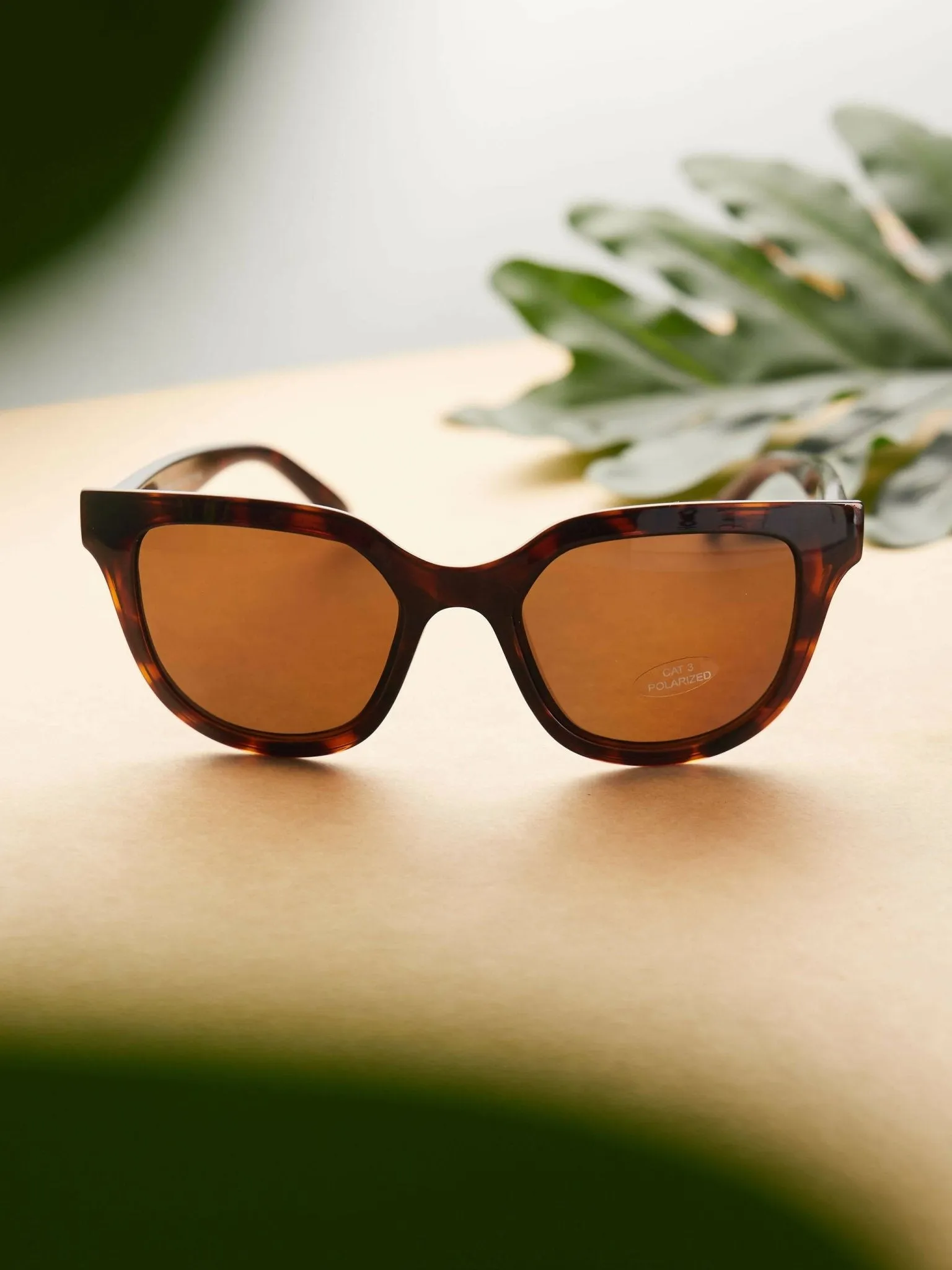 Waridi Eyewear Dahlia Tortoise Sunglasses - Brown